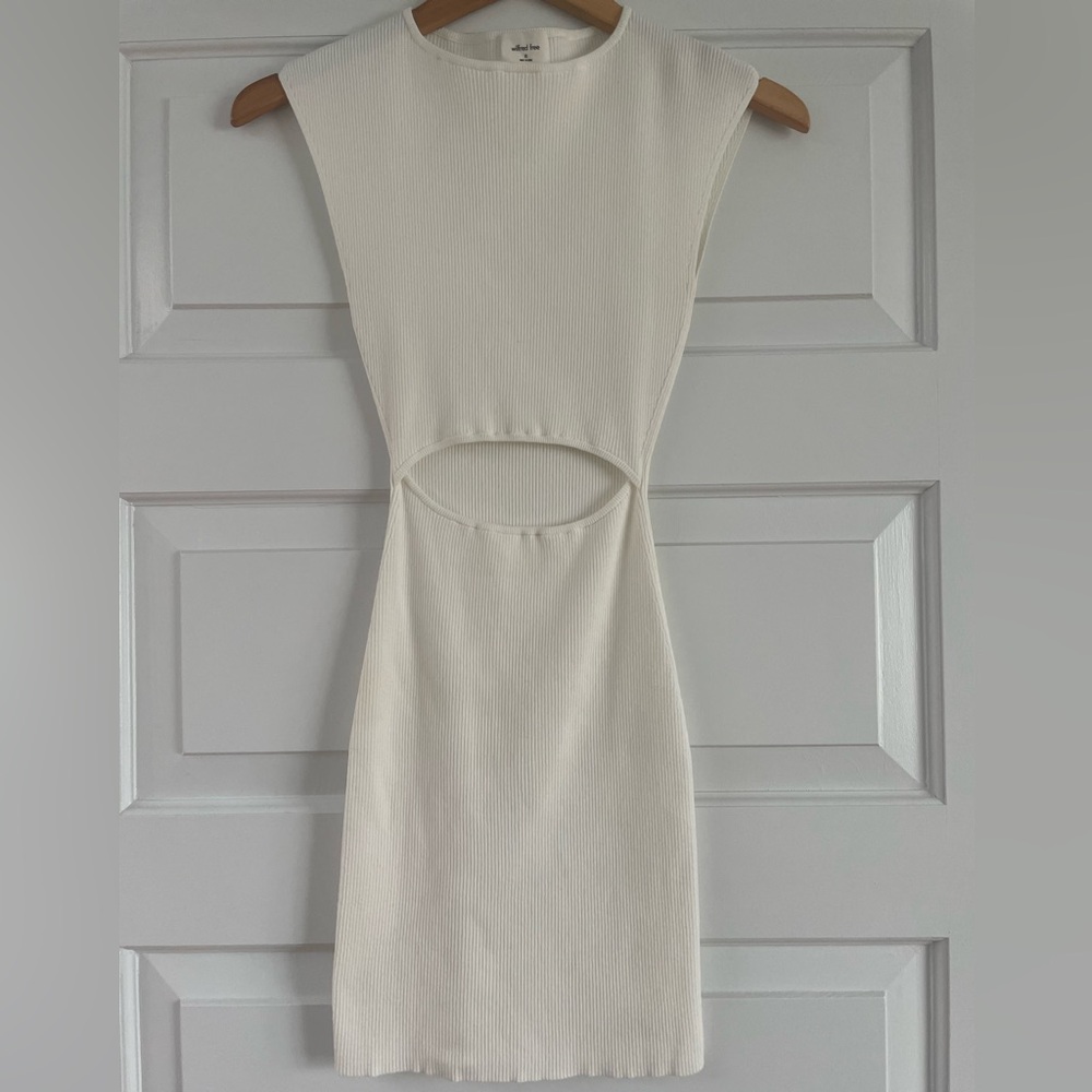 Aritzia Wilfred summer dress